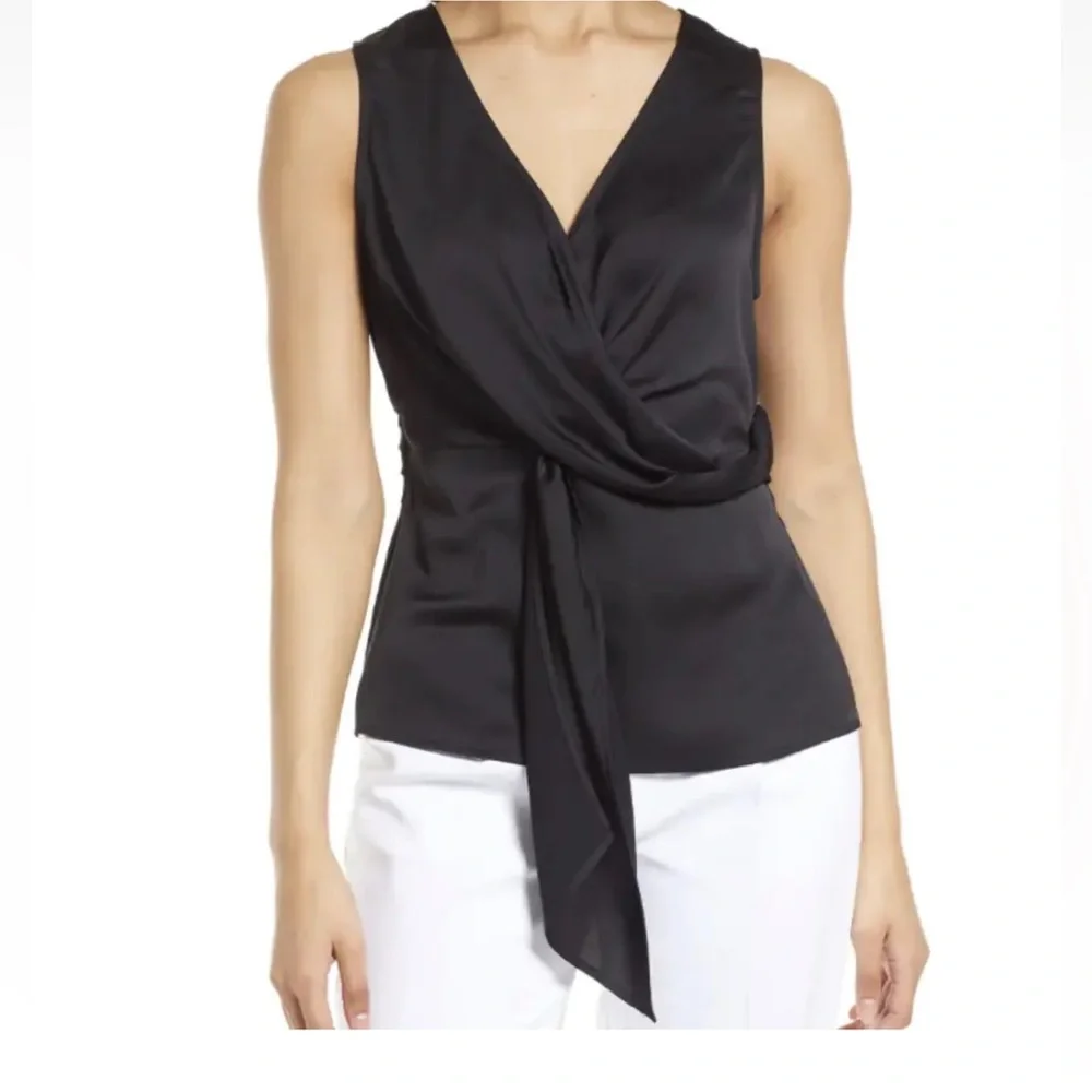 Halogen Twist Detail Top size S - Picture 8 of 10